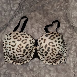 VICTORIAS SECRET LINED STRAPLESS UNDERWIRE BRA 32DD